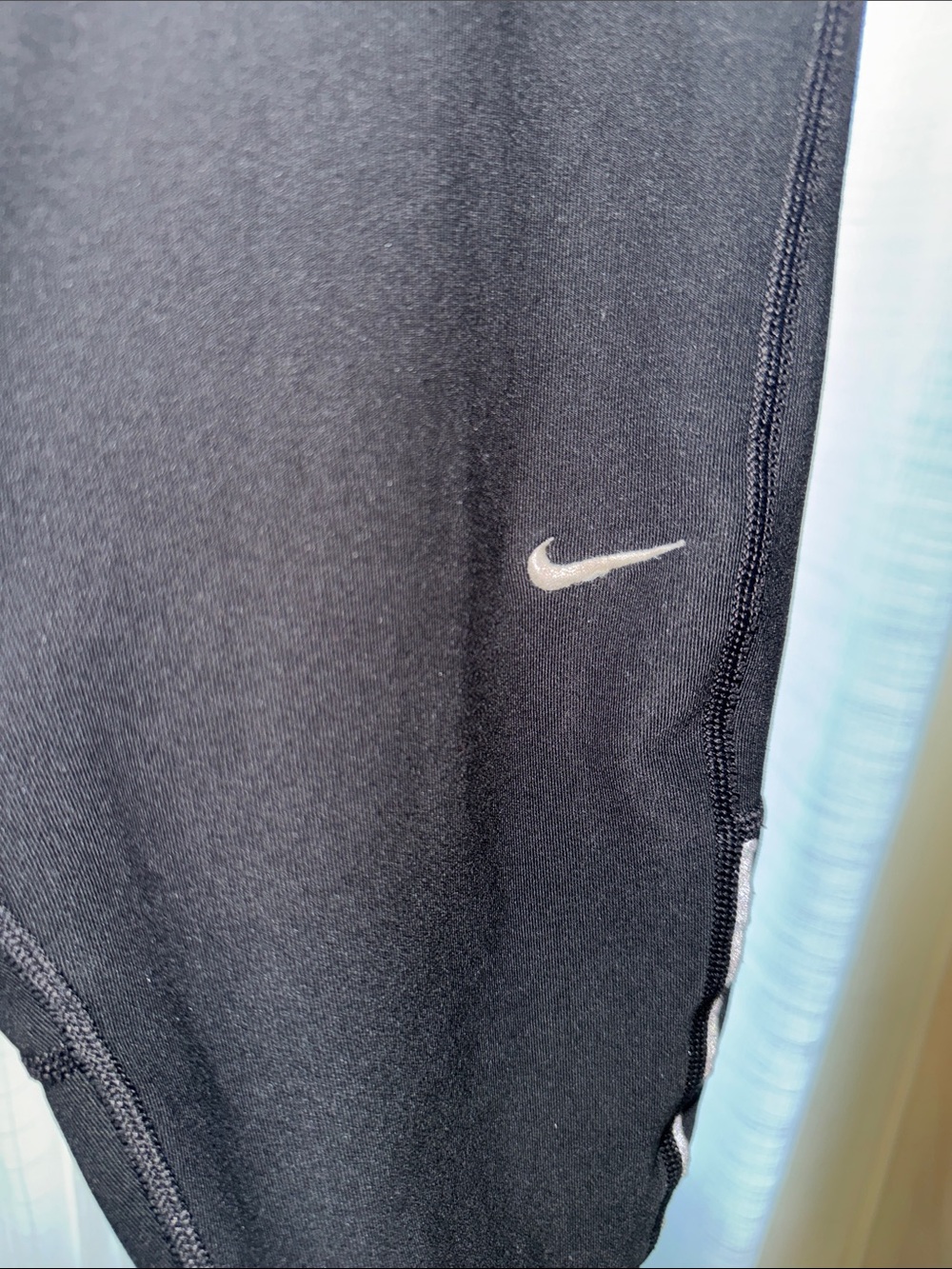 Nike - Black Dri-FIT Cropped Performance Leggings Size Large - Picture 13 of 17
